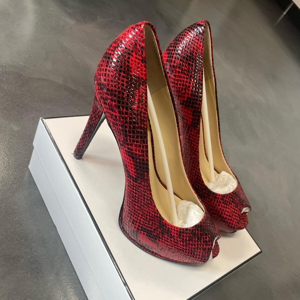 Guess heels